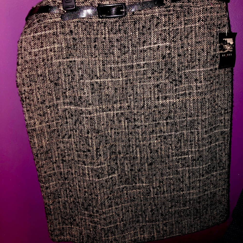 Brand New with tags tweed pencil skirt!